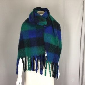 Badgley Mischka scarf new
